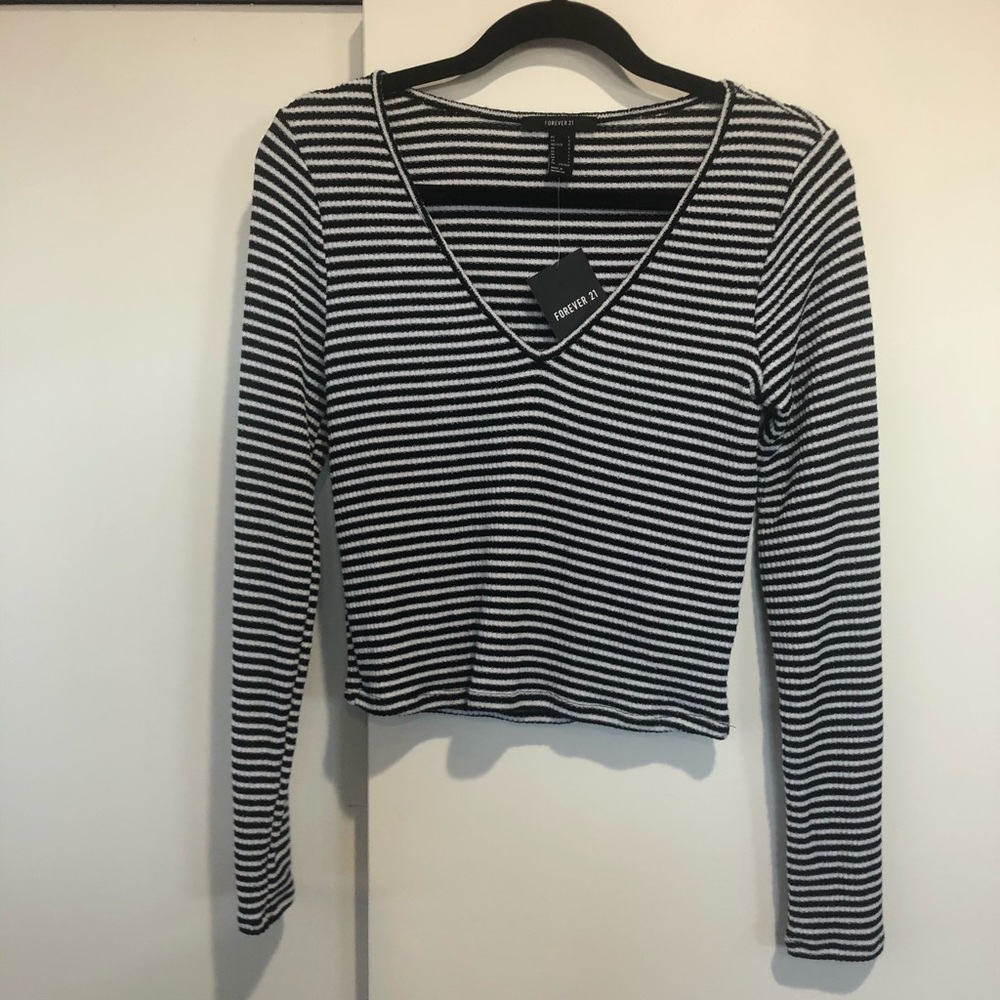 Long sleeve crop top